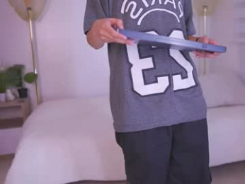 tommy_buttercup webcam chaturbate model stream image