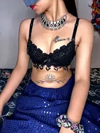 Suhu_love webcam model stream image