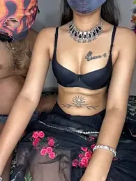Suhu_love webcam model stream image