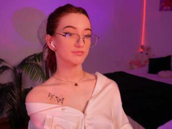 MilaFlame webcam model stream image