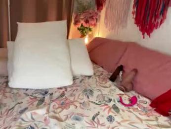 sexredqueen webcam model stream image