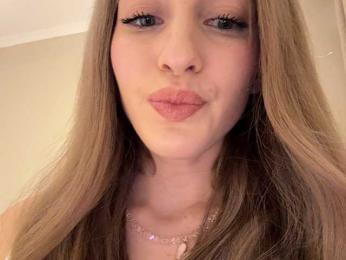 VictoriaBix webcam model stream image
