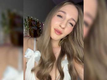 VictoriaBix webcam model stream image