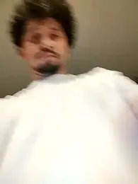 Daddie2hung webcam model stream image