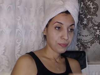 sweetmiky webcam model stream image