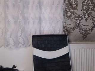 sweetmiky webcam model stream image
