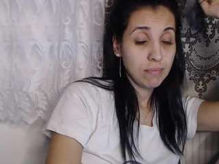 sweetmiky webcam model stream image
