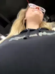 Teya_moon_ webcam model stream image