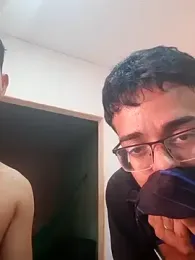 juninhoul webcam stripchat model stream image