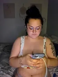 Saucy-Serenity webcam model stream image