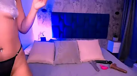 Paris_baker webcam model stream image