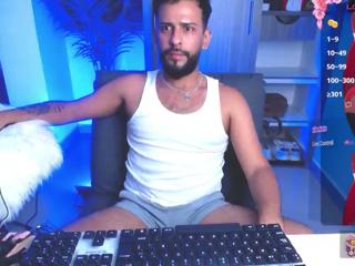 Dey Collins webcam model stream image