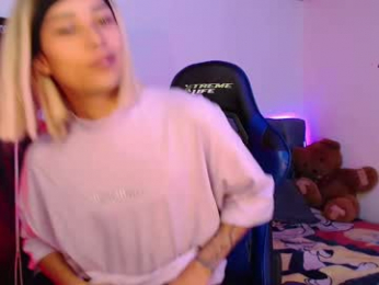 pupi_wolf webcam model stream image