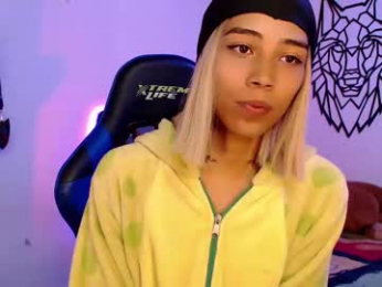 pupi_wolf webcam model stream image