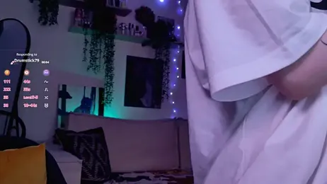 Lollyshy webcam model stream image