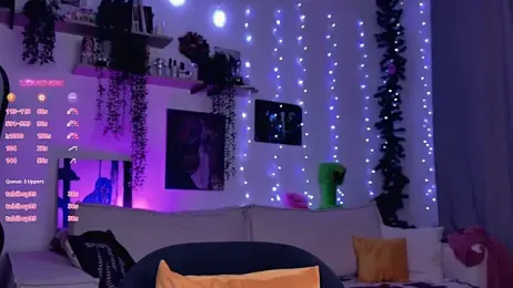 Lollyshy webcam model stream image