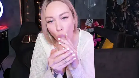 Blckmirrorr webcam stripchat model stream image