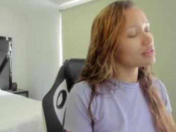 annieandstefan webcam model stream image