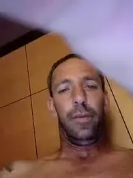 Treemandude webcam model stream image