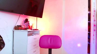 alisseallie webcam model stream image
