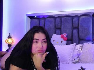 Lola Dove webcam model stream image
