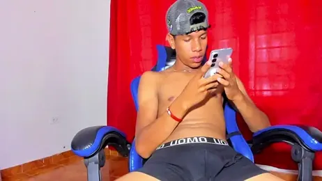 Ggoldenboyx1 webcam preview