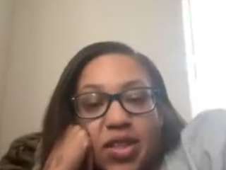 lovehazel304 webcam model stream image