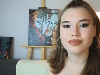 Guinevere Hakey webcam model stream image