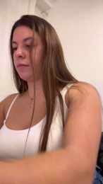 Jennifer_19_06 webcam model stream image