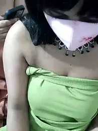 Indian_hotmilfs webcam model stream image