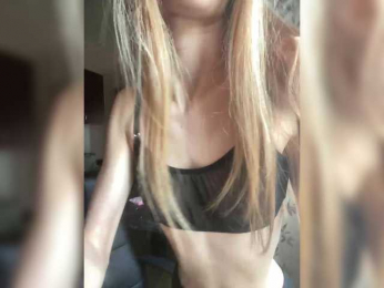 Malvinka2229 webcam bongacams model stream image