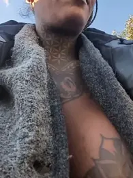 DarkDea webcam model stream image