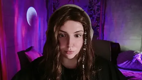RavenRush webcam model stream image