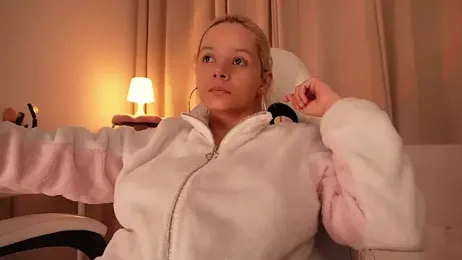 bella_adams_ webcam model stream image