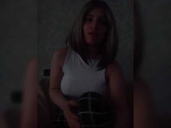 Rshsujdensay webcam bongacams model stream image