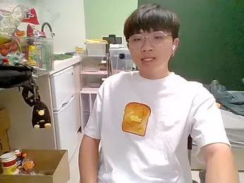 Yang_571 webcam model stream image