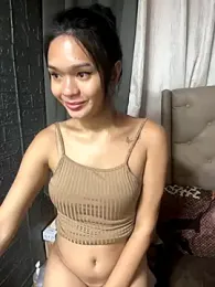 yourlovingperlita69 webcam model stream image