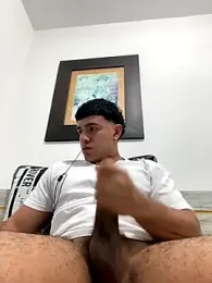 TysonAn webcam model stream image