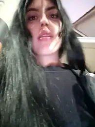 Mazikeen-- webcam model stream image