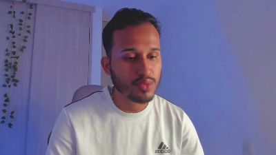 SubmissiveHorny webcam model stream image