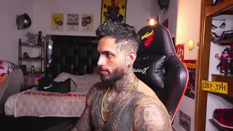 logan_hugh8 webcam model stream image