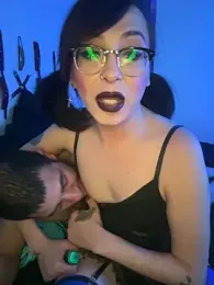 MiniMonroe webcam model stream image