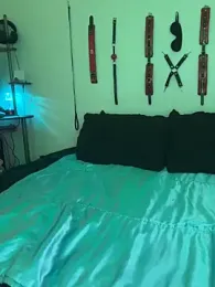 MiniMonroe webcam model stream image