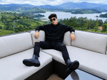 AlekStan webcam livejasmin model stream image