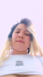 Rossita_Golden1 webcam model stream image