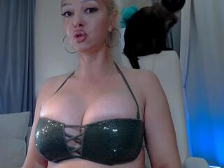 Miranda S webcam model stream image