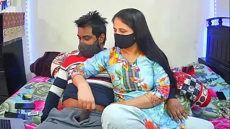 Younger_Couples webcam model stream image