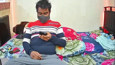 Younger_Couples webcam model stream image