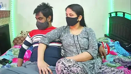 Younger_Couples webcam model stream image