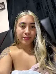 _ManuVeelez webcam stripchat model stream image